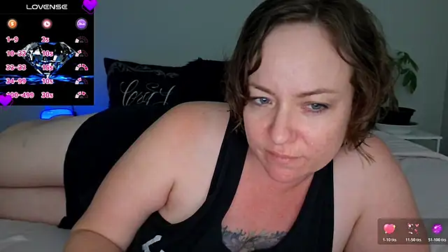 julimonroe online show from May 20, 2026, 3:14 am