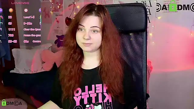 StellaMilla online show from April 27, 2026, 1:36 am
