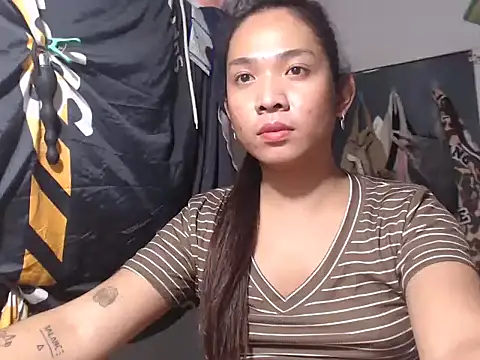 Snapshot of Valentinasbody chatting on October 2, 2025, 3:37 pm Valentinasbody online show from October 2, 2025, 3:37 pm