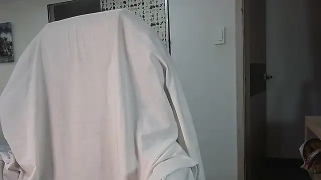 Snapshot of DanielaDuff chatting on March 2, 2025, 3:30 pm DanielaDuff online show from March 2, 2025, 3:30 pm