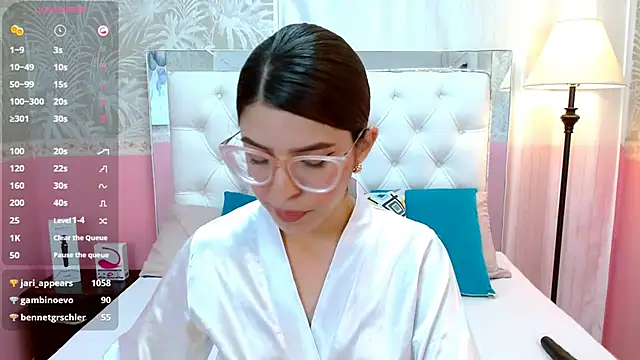 Snapshot of Nat_Bakers chatting on February 20, 2025, 10:59 pm Nat Bakers online show from February 20, 2025, 10:59 pm
