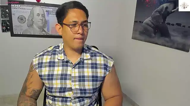 Snapshot of Colton_Massif chatting on November 13, 2025, 11:52 pm Colton Massif online show from November 13, 2025, 11:52 pm