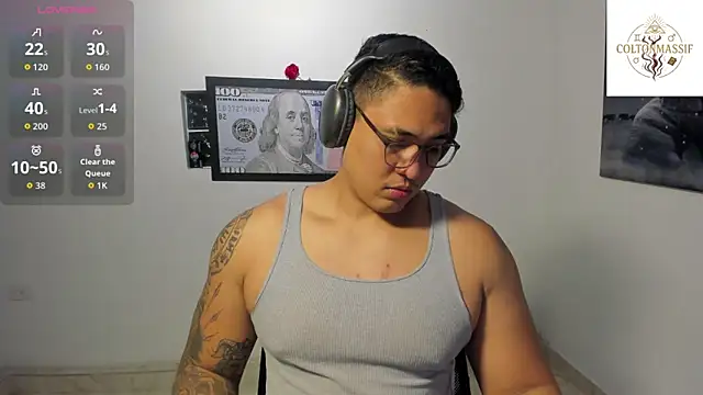 Snapshot of Colton_Massif chatting on November 26, 2025, 3:17 am Colton Massif online show from November 26, 2025, 3:17 am
