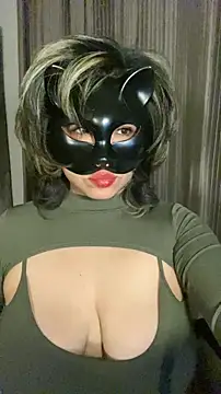 Snapshot of nenalayla chatting on February 3, 2026, 5:40 pm nenalayla online show from February 3, 2026, 5:40 pm