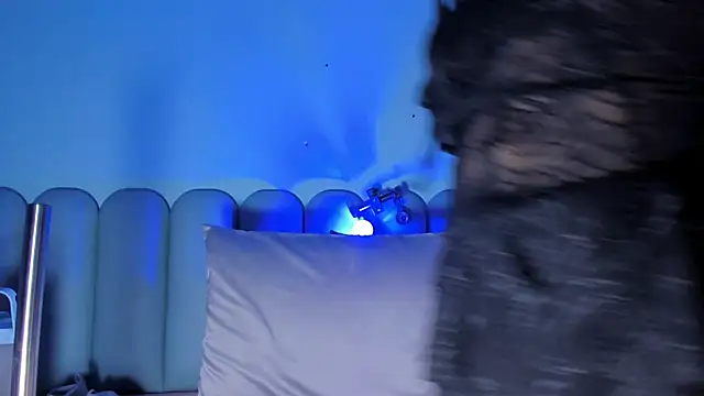 littless angel online show from November 29, 2025, 4:23 am