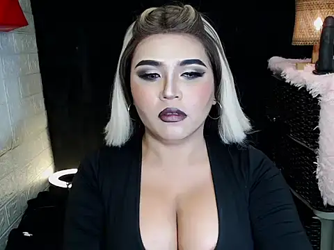 Snapshot of x12inchanaconda chatting on February 25, 2026, 12:11 am x12inchanaconda online show from February 25, 2026, 12:11 am