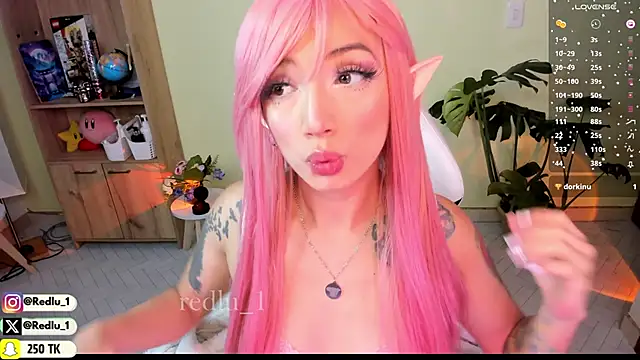 Snapshot of Redlu_1 chatting on February 14, 2025, 11:42 am Redlu 1 online show from February 14, 2025, 11:42 am