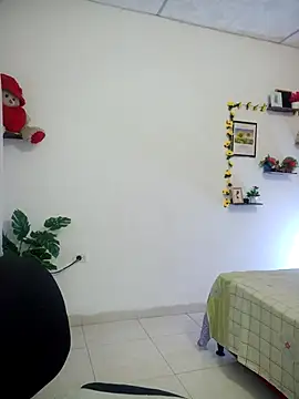 lorenitabella online show from February 28, 2026, 8:58 am