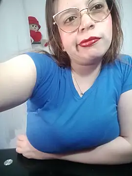 lorenitabella online show from May 22, 2026, 8:56 am