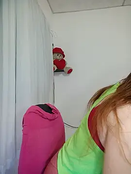 Snapshot of lorenitabella chatting on June 24, 2026, 8:57 am lorenitabella online show from June 24, 2026, 8:57 am