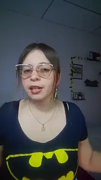 lorenitabella online show from January 9, 2026, 8:27 pm