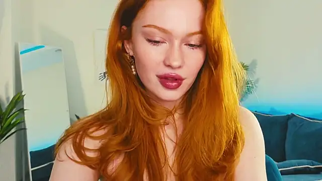 Snapshot of Born_to_Loveee chatting on January 15, 2026, 2:20 pm Born to Loveee online show from January 15, 2026, 2:20 pm