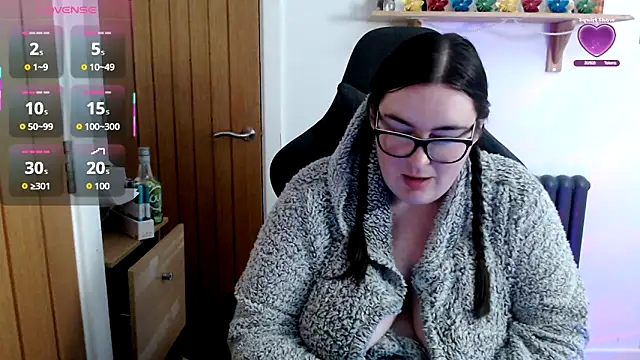 Rebecca Summer online show from April 23, 2026, 6:31 am