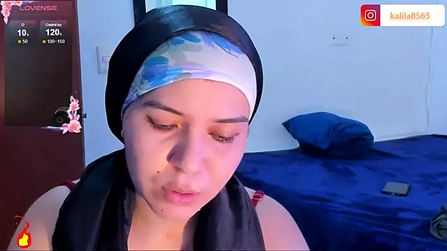 Snapshot of MatchedEyebrow chatting on February 14, 2026, 8:53 pm MatchedEyebrow online show from February 14, 2026, 8:53 pm