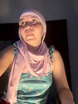 Snapshot of MatchedEyebrow chatting on January 17, 2026, 11:19 pm MatchedEyebrow online show from January 17, 2026, 11:19 pm