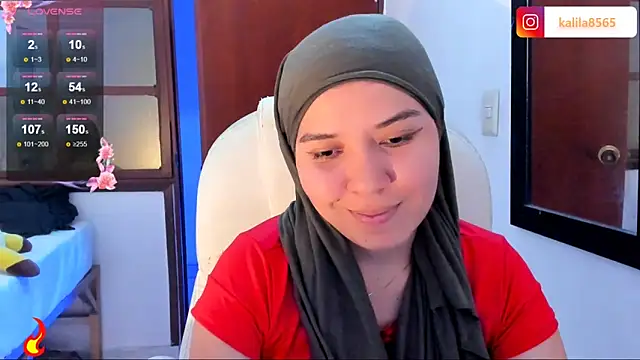 MatchedEyebrow online show from November 15, 2025, 9:30 pm