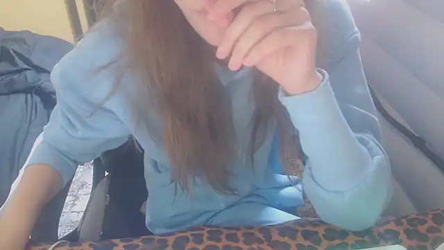 Snapshot of Laco-cO chatting on October 7, 2025, 6:47 am Laco-cO online show from October 7, 2025, 6:47 am