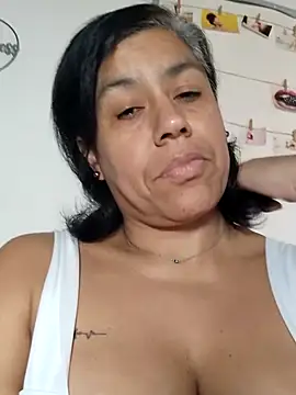 Molly newman6 online show from April 15, 2026, 1:37 pm