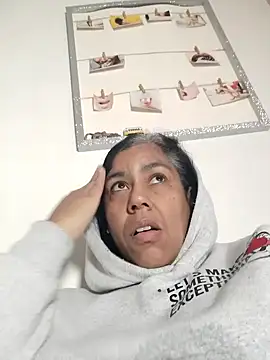 Molly newman6 online show from December 17, 2025, 6:35 pm