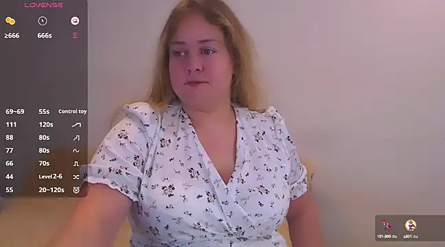 Snapshot of _Miss_K chatting on December 4, 2024, 7:17 pm Miss K online show from December 4, 2024, 7:17 pm