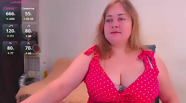 Snapshot of _Miss_K chatting on January 7, 2025, 1:49 am Miss K online show from January 7, 2025, 1:49 am