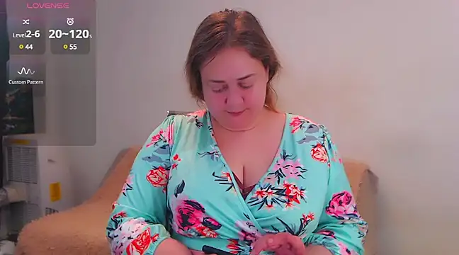 Snapshot of _Miss_K chatting on February 19, 2025, 10:20 pm Miss K online show from February 19, 2025, 10:20 pm