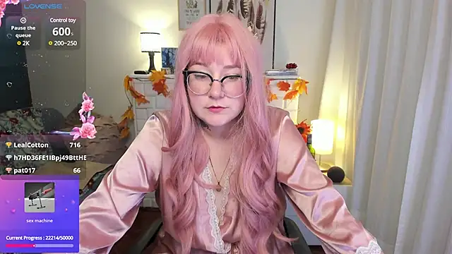 Snapshot of HunnyyLove chatting on February 7, 2025, 11:45 pm HunnyyLove online show from February 7, 2025, 11:45 pm