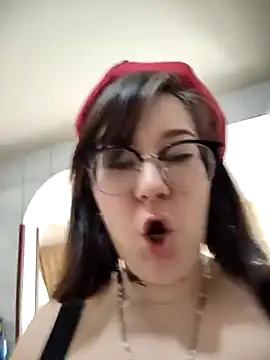 Snapshot of HunnyyLove chatting on March 14, 2025, 6:50 pm HunnyyLove online show from March 14, 2025, 6:50 pm