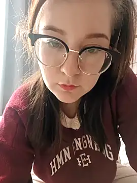 Snapshot of HunnyyLove chatting on February 6, 2025, 8:13 pm HunnyyLove online show from February 6, 2025, 8:13 pm