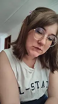 Snapshot of HunnyyLove chatting on October 13, 2025, 4:41 pm HunnyyLove online show from October 13, 2025, 4:41 pm