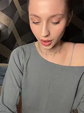 Camilla Railian online show from March 20, 2025, 4:20 pm