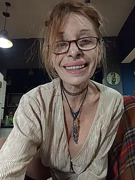 Snapshot of FrozenWaffle chatting on May 25, 2026, 5:55 pm FrozenWaffle online show from May 25, 2026, 5:55 pm