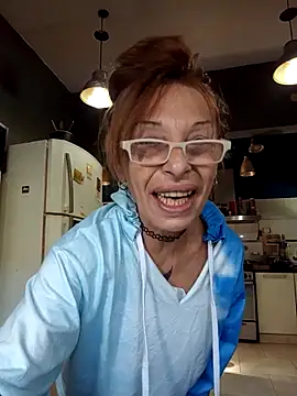 Snapshot of FrozenWaffle chatting on May 3, 2026, 2:31 pm FrozenWaffle online show from May 3, 2026, 2:31 pm