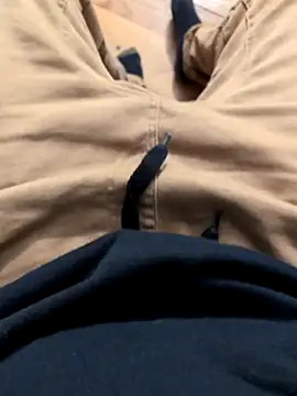 Snapshot of MrandMrsHaze chatting on November 26, 2025, 6:02 am MrandMrsHaze online show from November 26, 2025, 6:02 am