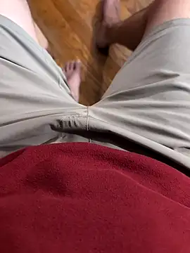 Snapshot of MrandMrsHaze chatting on October 9, 2025, 2:45 am MrandMrsHaze online show from October 9, 2025, 2:45 am