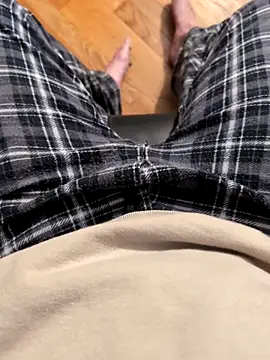 Snapshot of MrandMrsHaze chatting on February 8, 2026, 3:59 am MrandMrsHaze online show from February 8, 2026, 3:59 am