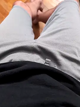 Snapshot of MrandMrsHaze chatting on October 21, 2025, 3:06 am MrandMrsHaze online show from October 21, 2025, 3:06 am