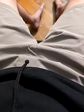 Snapshot of MrandMrsHaze chatting on November 18, 2025, 3:10 am MrandMrsHaze online show from November 18, 2025, 3:10 am