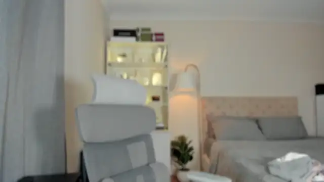 JohannaRodriguez69 online show from October 25, 2025, 12:43 am