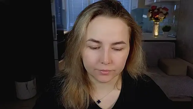 Mira Mermayd online show from April 12, 2026, 1:31 am