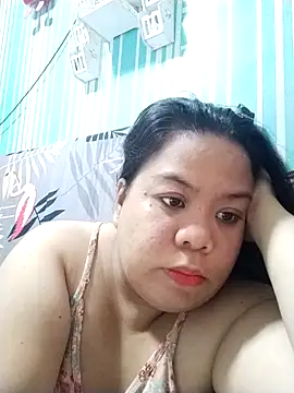 xxsweetshybabe online show from October 15, 2025, 4:33 am