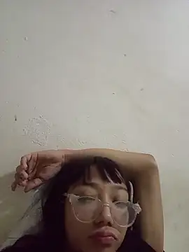 Snapshot of Karmakuro chatting on February 9, 2026, 2:09 am Karmakuro online show from February 9, 2026, 2:09 am