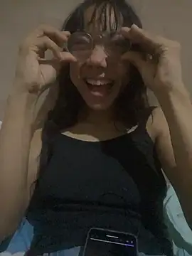 Snapshot of Karmakuro chatting on December 20, 2025, 1:41 am Karmakuro online show from December 20, 2025, 1:41 am