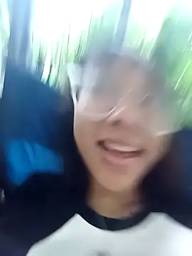 Snapshot of Karmakuro chatting on October 28, 2025, 7:57 pm Karmakuro online show from October 28, 2025, 7:57 pm