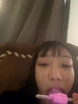 Snapshot of Karmakuro chatting on January 15, 2026, 6:33 pm Karmakuro online show from January 15, 2026, 6:33 pm