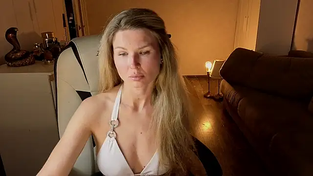 AngelMiaM online show from May 24, 2026, 6:30 pm