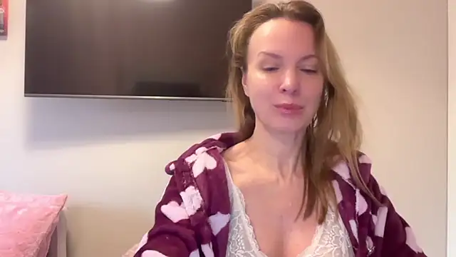 Snapshot of RachellAmazing chatting on March 16, 2025, 6:20 am RachellAmazing online show from March 16, 2025, 6:20 am