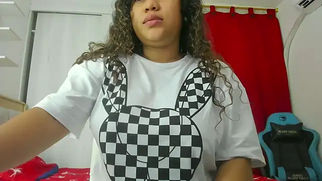 Lunastar02 online show from January 11, 2026, 3:41 pm