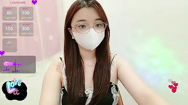 Snapshot of littlecn chatting on October 3, 2025, 12:06 pm littlecn online show from October 3, 2025, 12:06 pm