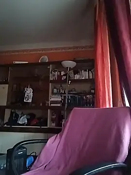 Dettybitch40 online show from November 24, 2025, 1:33 pm